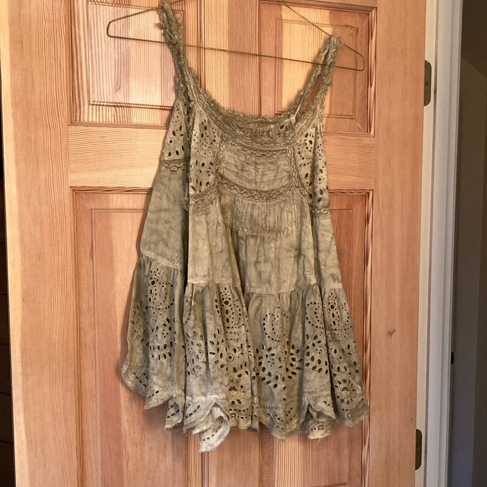 Magnolia Pearl Clementine Aged Eyelet Tank